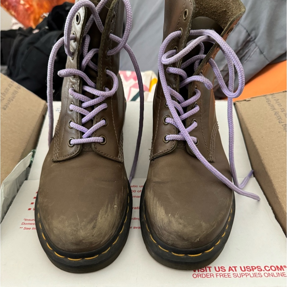 Doc Martens olive green leather